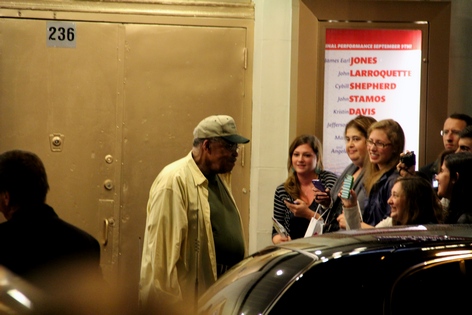 ���-����